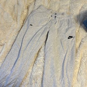 Nike Sweatpants